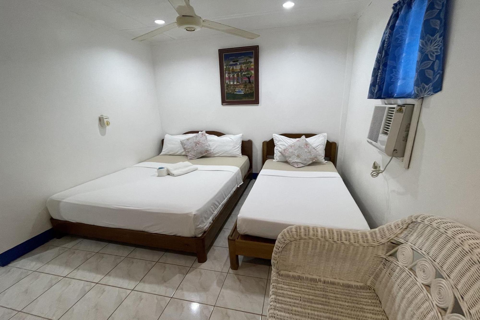 Casa De Praxides Tourist Inn Palawan بويرتو برينسيسا المظهر الخارجي الصورة